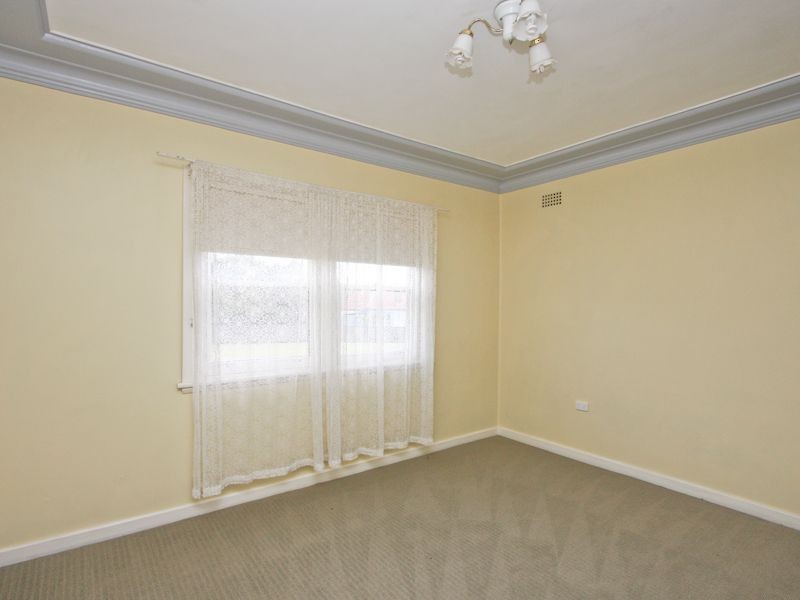 13 Arthur Street, Cardiff South NSW 2285