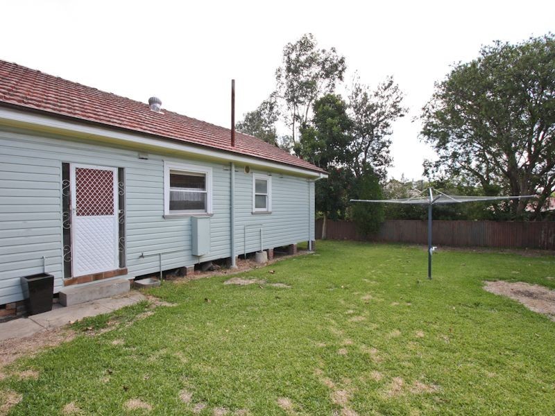13 Arthur Street, Cardiff South NSW 2285