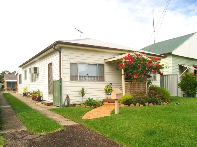 44 Albert Street, Belmont NSW 2280