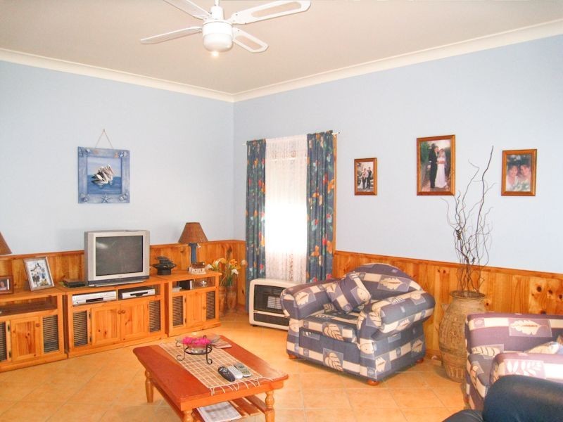 44 Albert Street, Belmont NSW 2280
