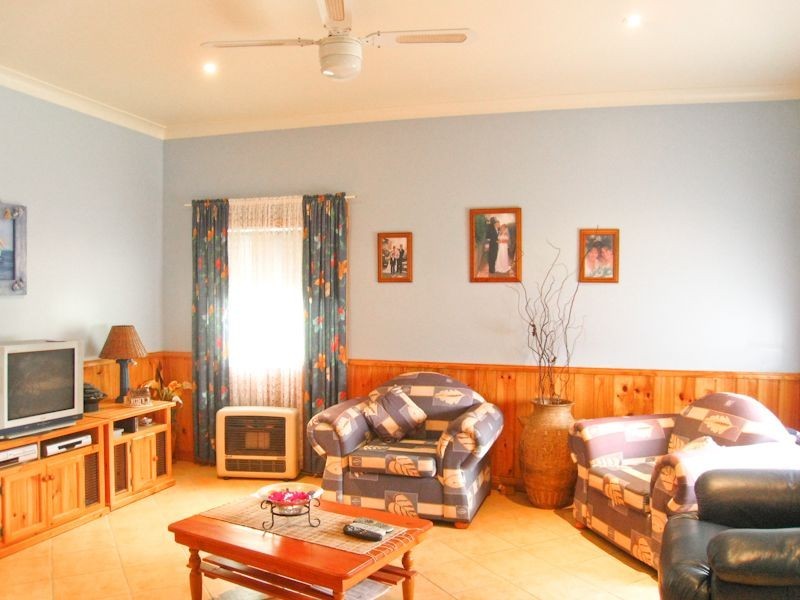 44 Albert Street, Belmont NSW 2280