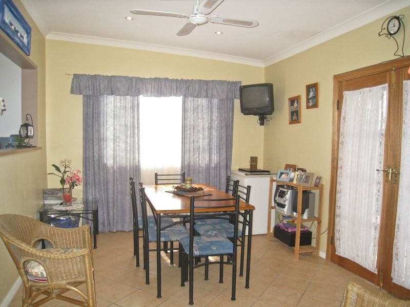 44 Albert Street, Belmont NSW 2280