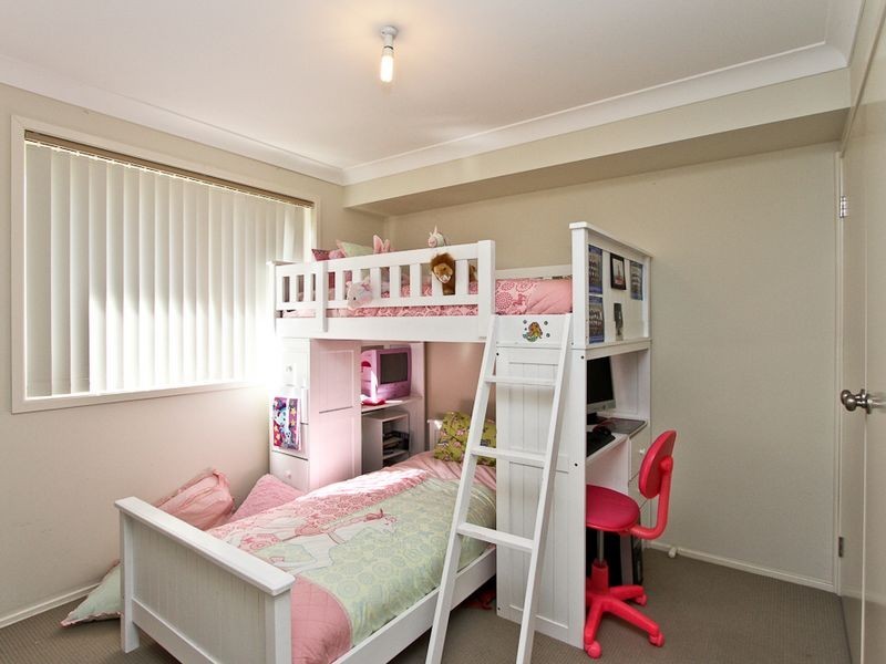 7 Harmony Crescent, Mount Hutton NSW 2290