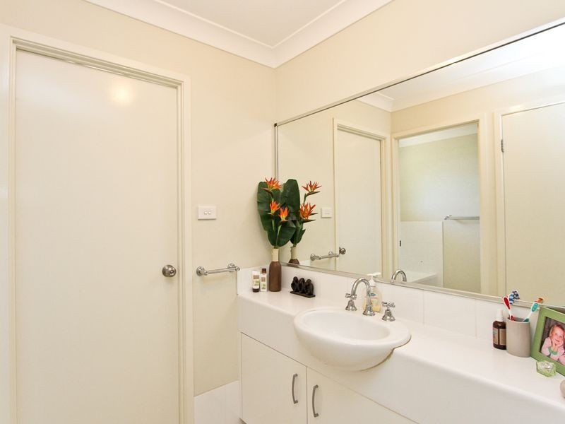 7 Harmony Crescent, Mount Hutton NSW 2290