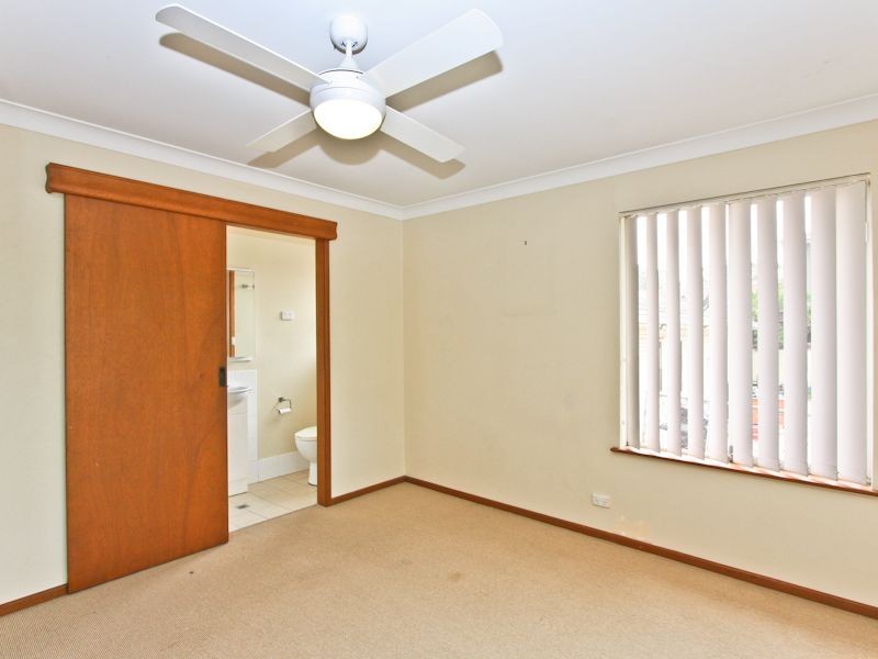 327 McCaffrey Drive, Rankin Park NSW 2287