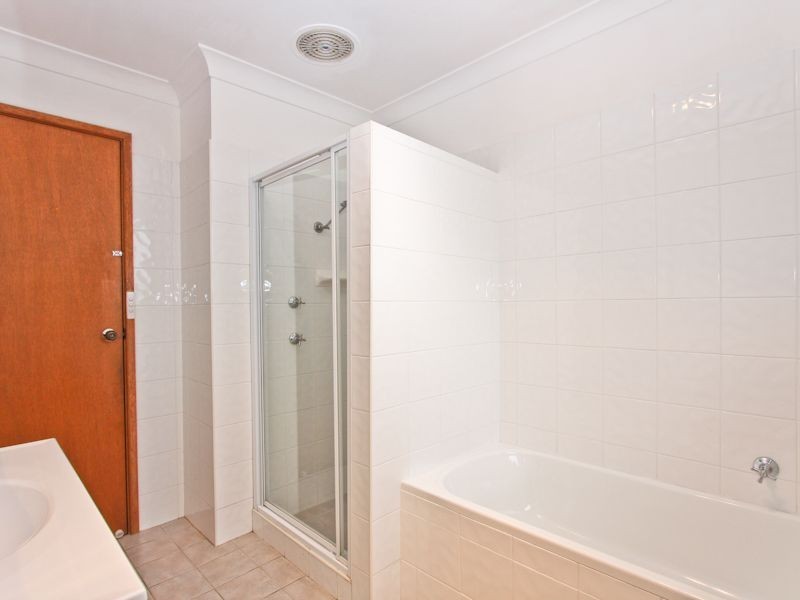 327 McCaffrey Drive, Rankin Park NSW 2287