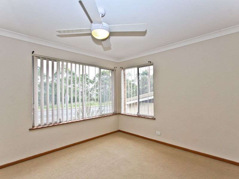 327 McCaffrey Drive, Rankin Park NSW 2287