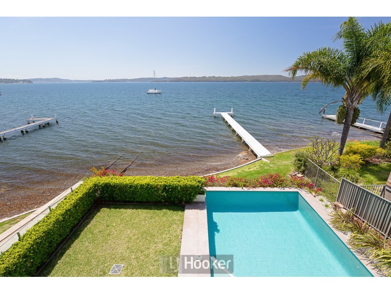 27 Excelsior Parade, Carey Bay NSW 2283