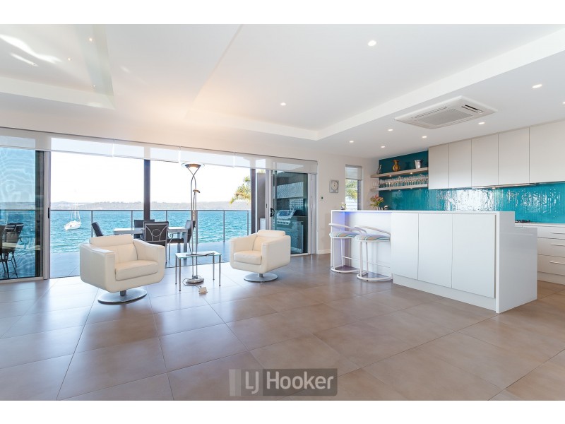 27 Excelsior Parade, Carey Bay NSW 2283