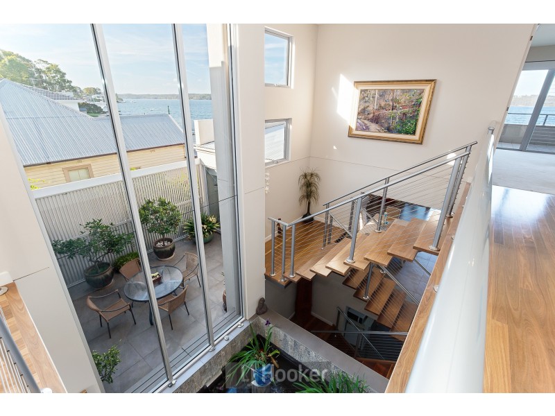 27 Excelsior Parade, Carey Bay NSW 2283