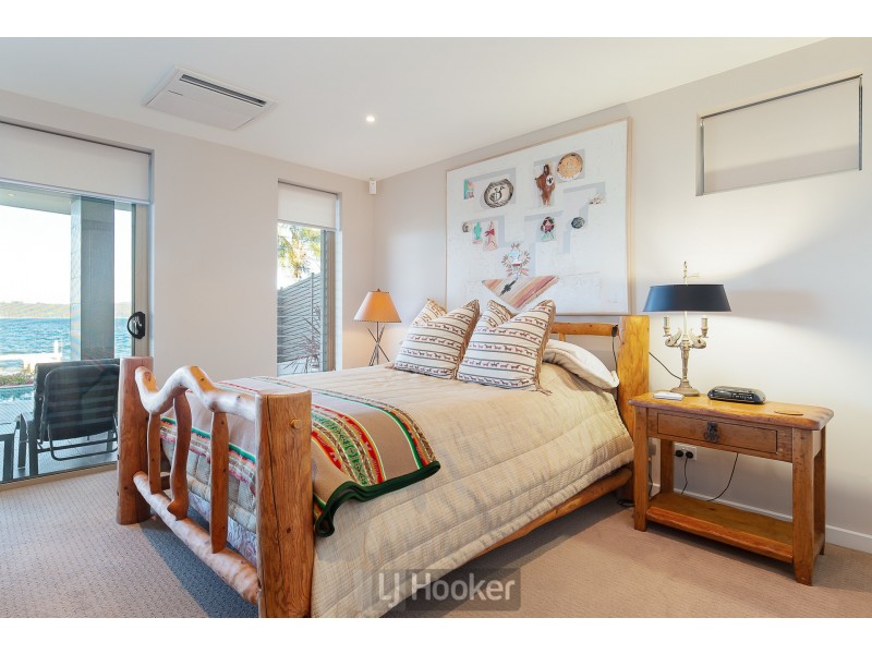 27 Excelsior Parade, Carey Bay NSW 2283