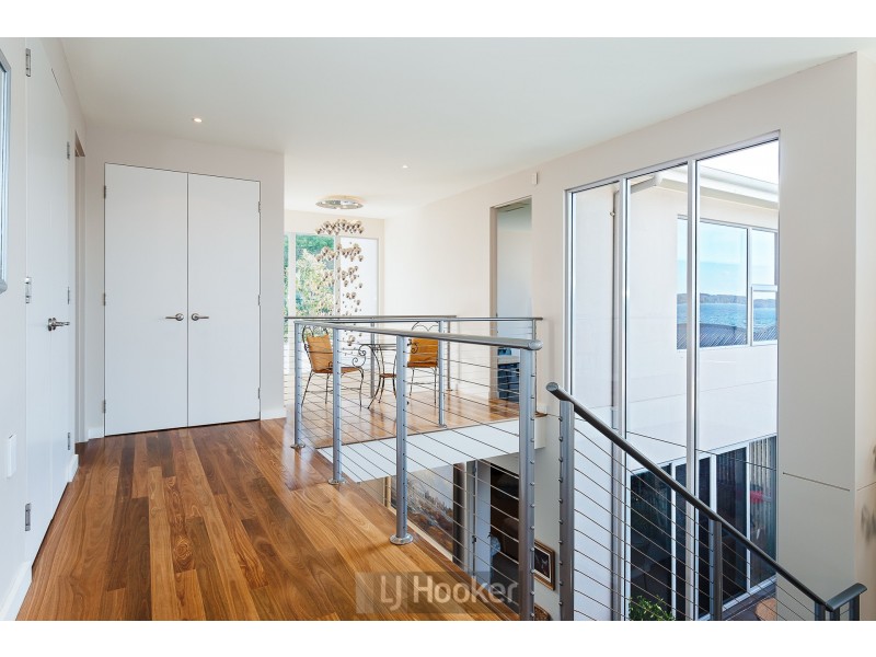 27 Excelsior Parade, Carey Bay NSW 2283