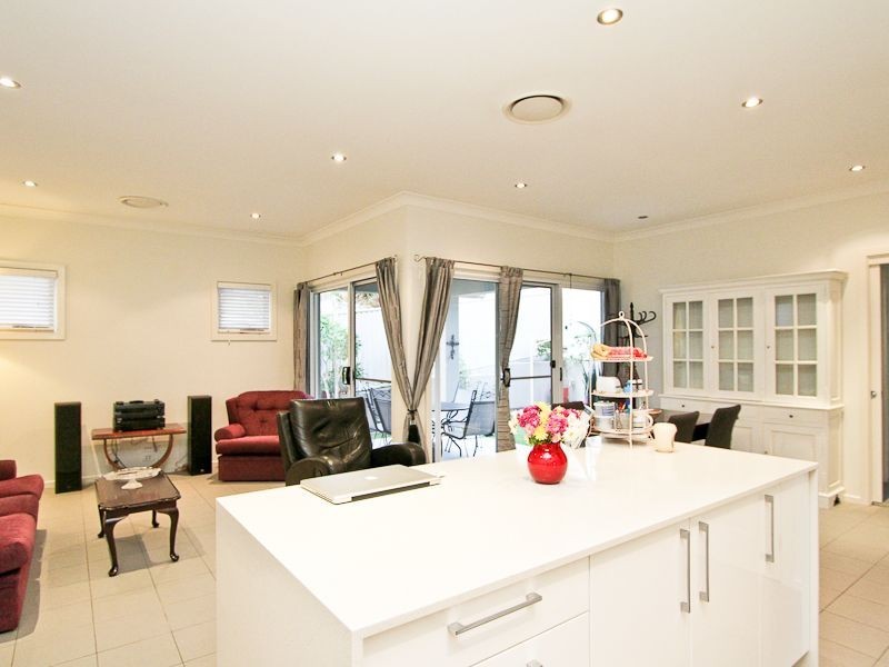 9 The Park Chase, Valentine NSW 2280
