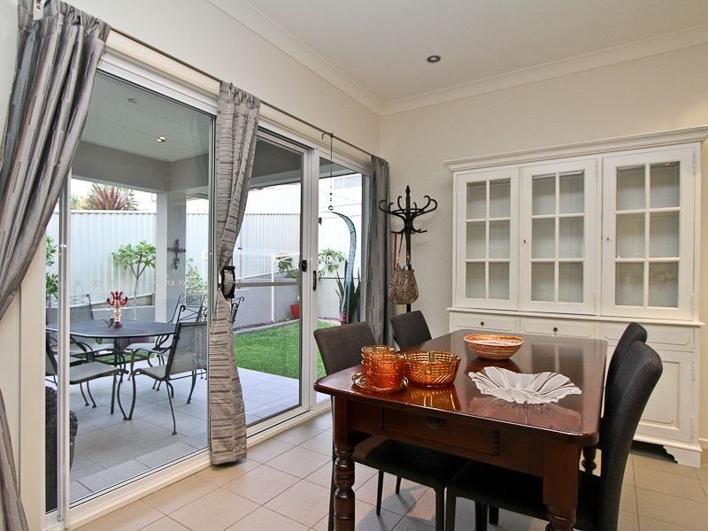 9 The Park Chase, Valentine NSW 2280