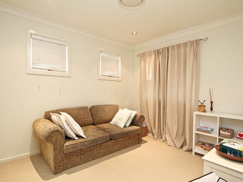 9 The Park Chase, Valentine NSW 2280