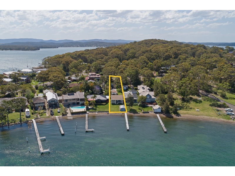 392 Skye Point Road, Coal Point NSW 2283