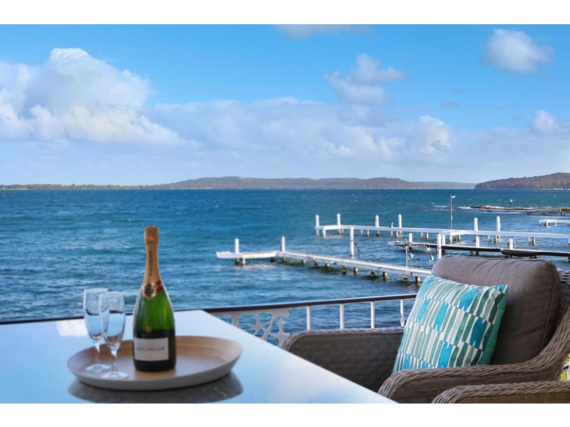 392 Skye Point Road, Coal Point NSW 2283