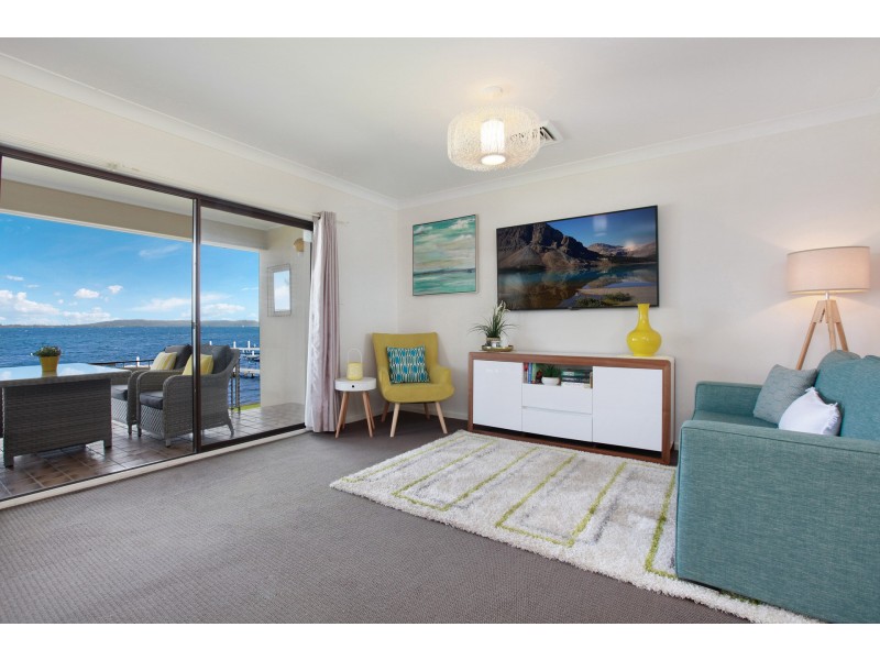392 Skye Point Road, Coal Point NSW 2283