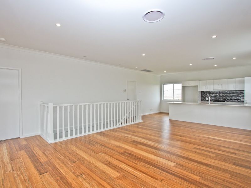 37 Seaside Circuit, Caves Beach NSW 2281