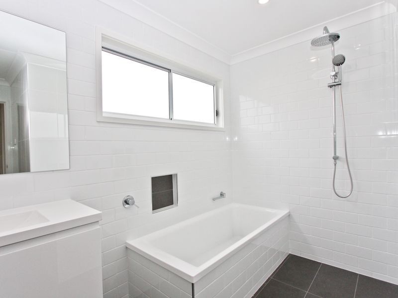 37 Seaside Circuit, Caves Beach NSW 2281