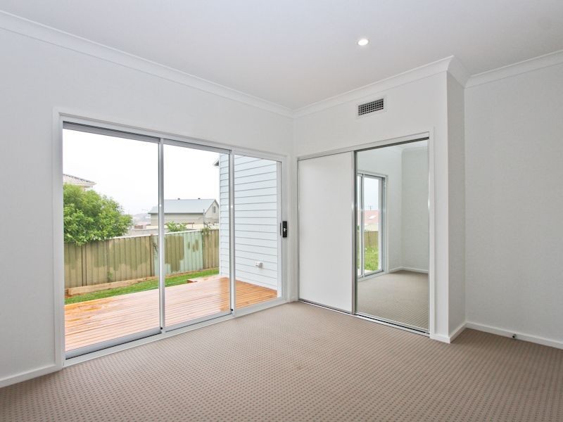 37 Seaside Circuit, Caves Beach NSW 2281