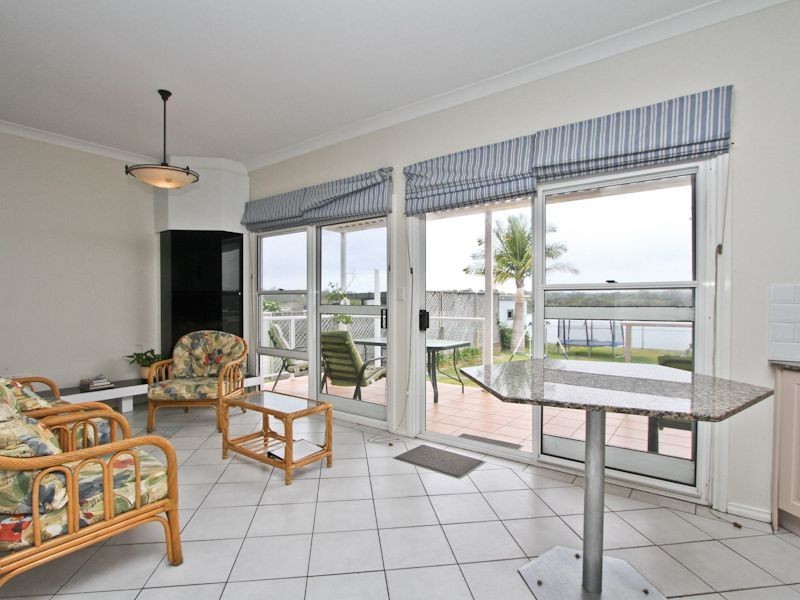 34 Edward Street, Fennell Bay NSW 2283