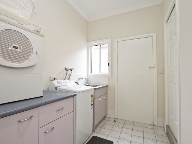 34 Edward Street, Fennell Bay NSW 2283