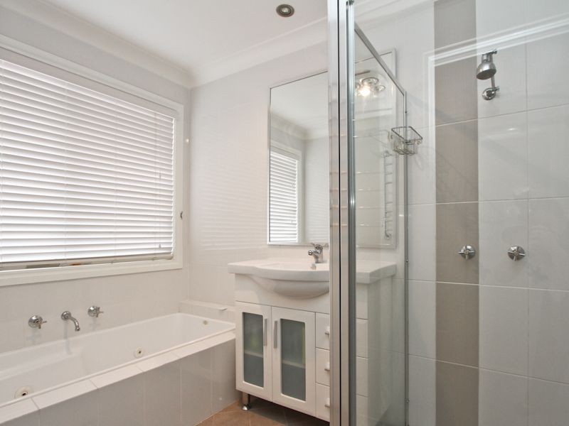 34 Edward Street, Fennell Bay NSW 2283