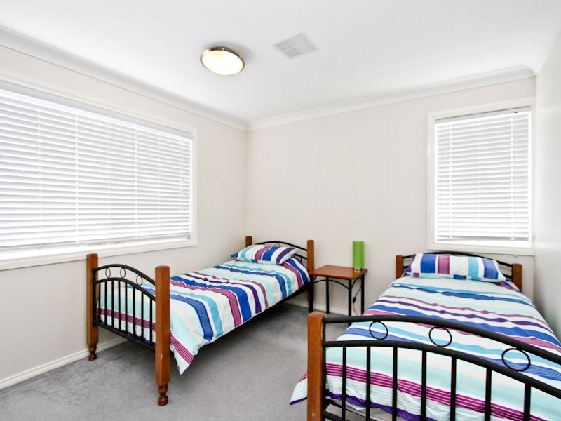 34 Edward Street, Fennell Bay NSW 2283