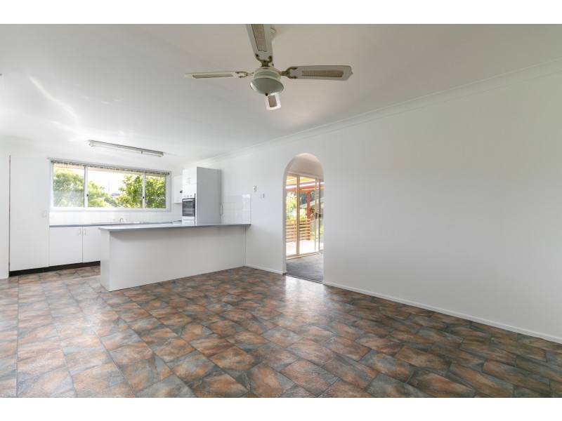 7 Suffolk Drive, Valentine NSW 2280