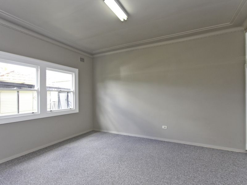 79 Dilkera Avenue, Valentine NSW 2280