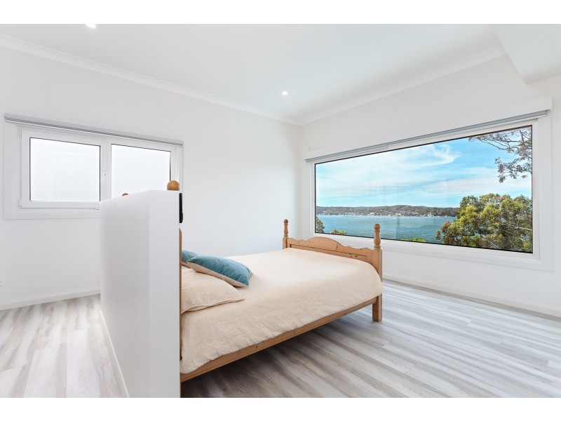 81 Sunlight Parade, Fishing Point NSW 2283
