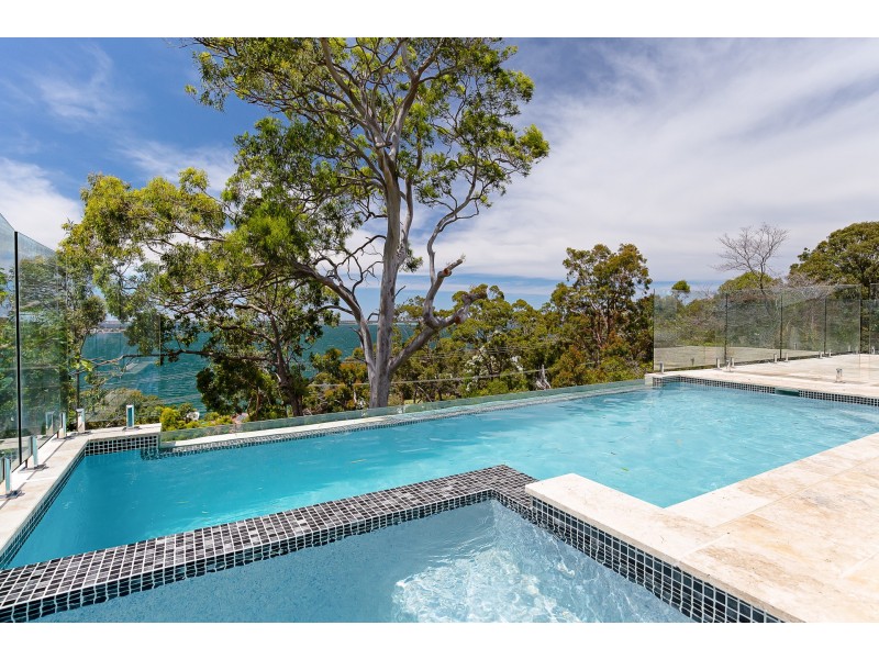 81 Sunlight Parade, Fishing Point NSW 2283