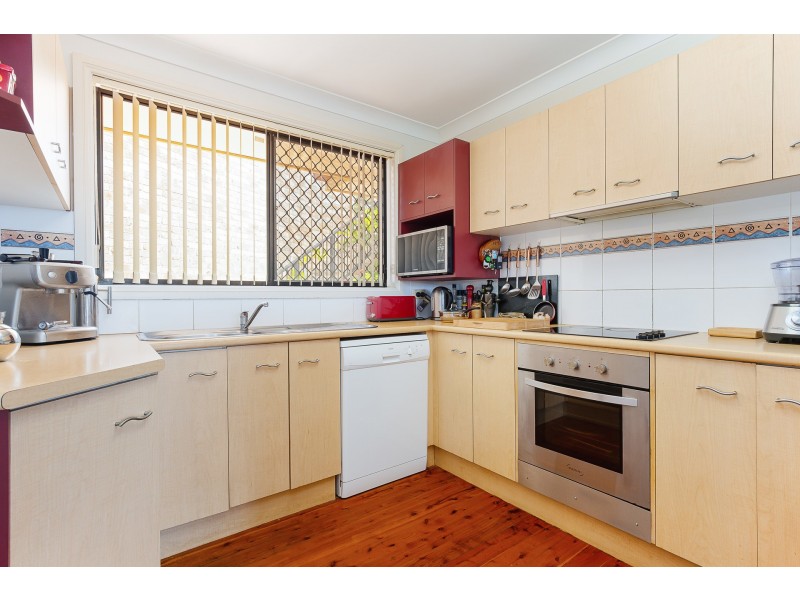 8 Express Circuit, Marmong Point NSW 2284