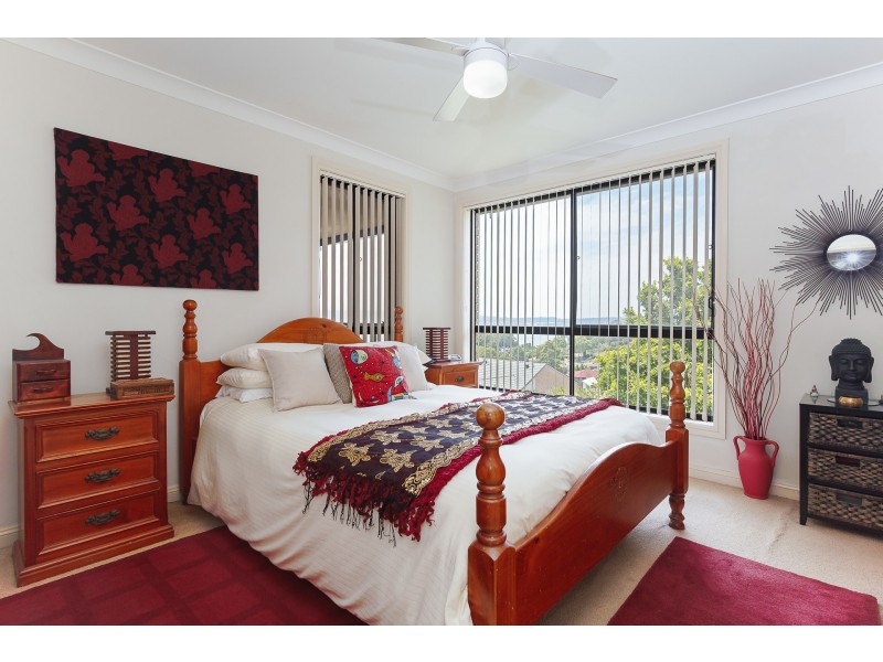 8 Express Circuit, Marmong Point NSW 2284