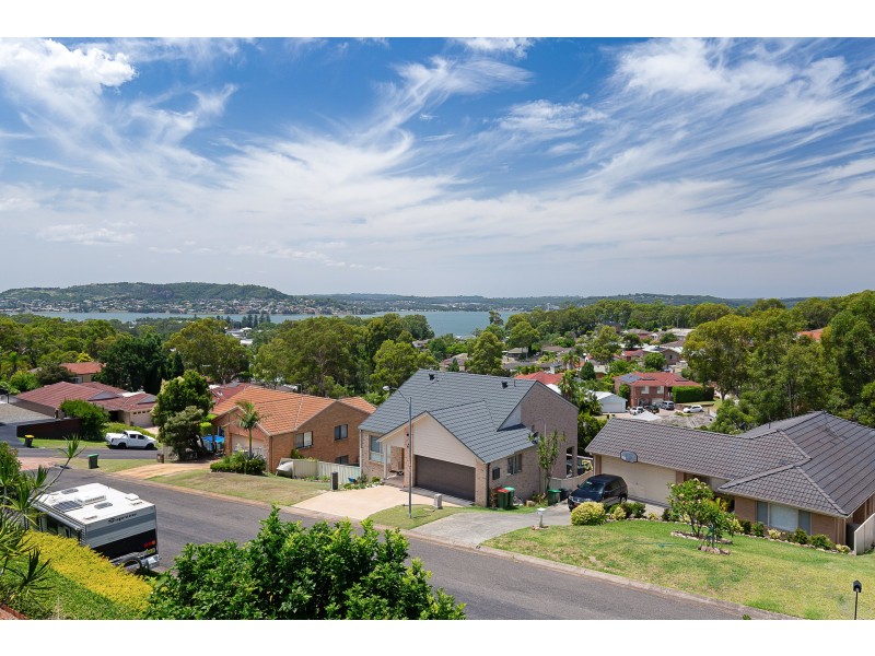 8 Express Circuit, Marmong Point NSW 2284