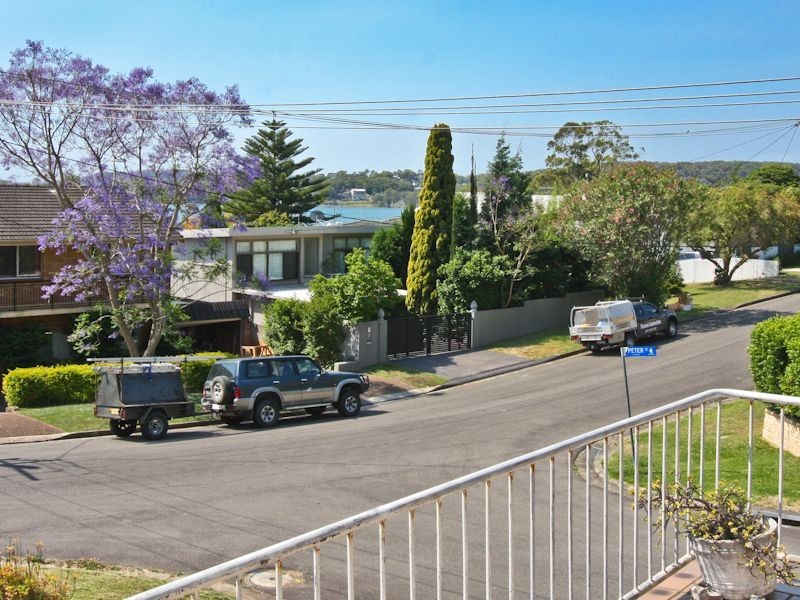 10 Albert Street, Valentine NSW 2280