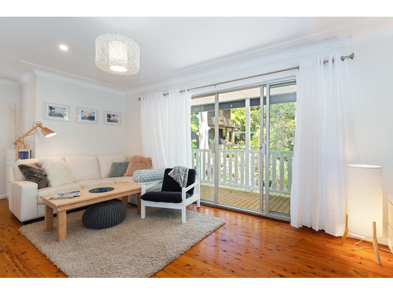 381 Coal Point Road, Coal Point NSW 2283