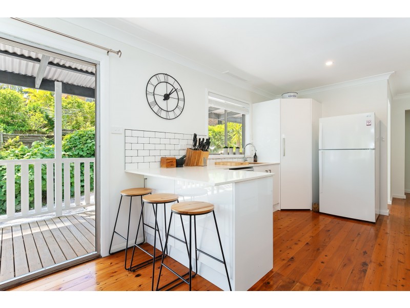 381 Coal Point Road, Coal Point NSW 2283