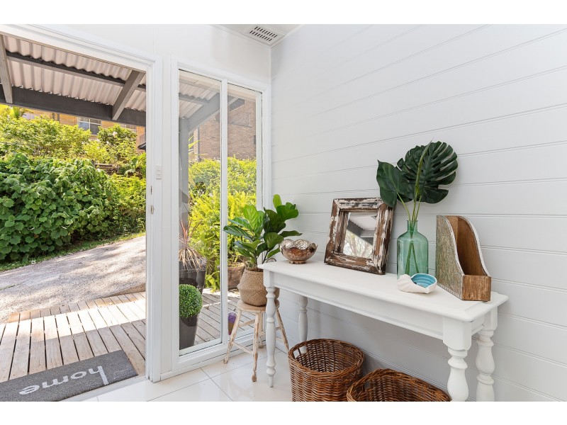 381 Coal Point Road, Coal Point NSW 2283