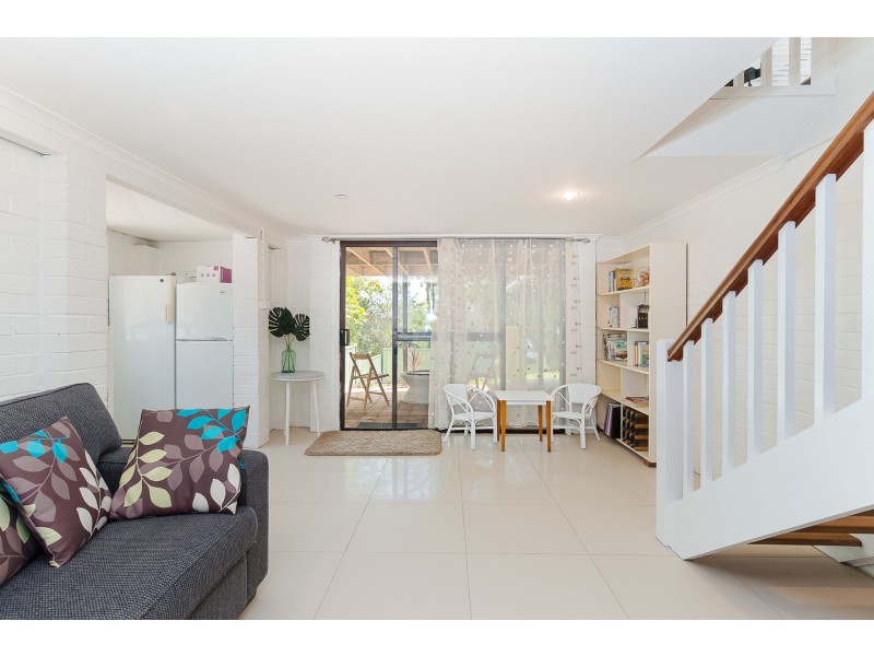 381 Coal Point Road, Coal Point NSW 2283
