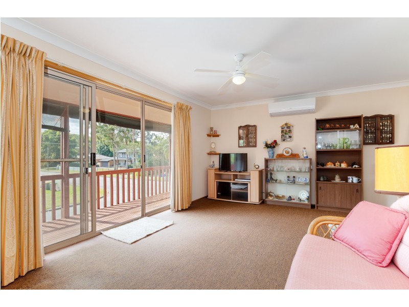1 Angela Close, Carey Bay NSW 2283