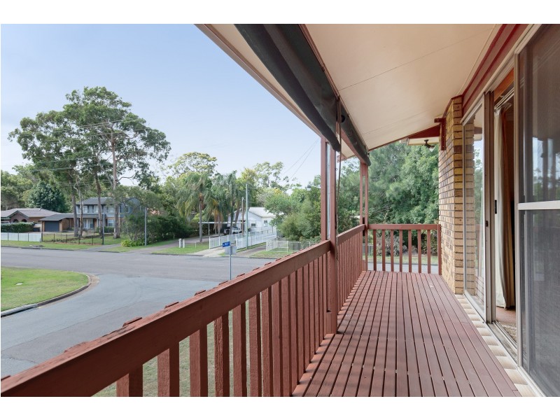 1 Angela Close, Carey Bay NSW 2283