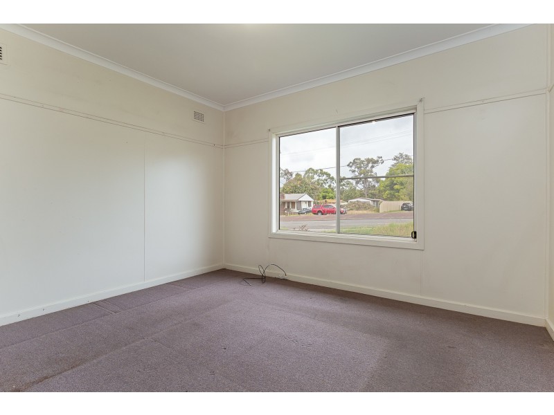321 Lake Road, Glendale NSW 2285