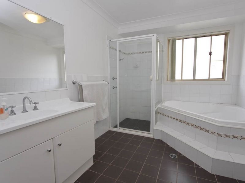 6 Wildwood Way, Valentine NSW 2280