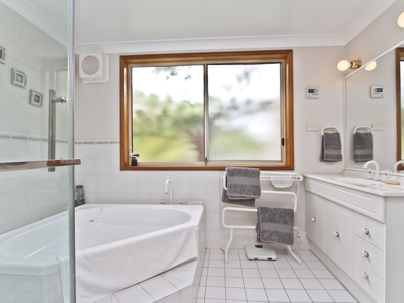 28 Valentine Crescent, Valentine NSW 2280