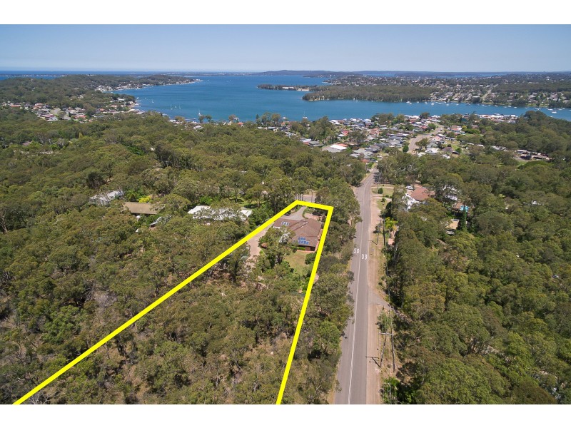 1 Lakeview Road, Kilaben Bay NSW 2283