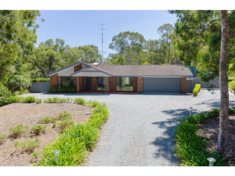 1 Lakeview Road, Kilaben Bay NSW 2283