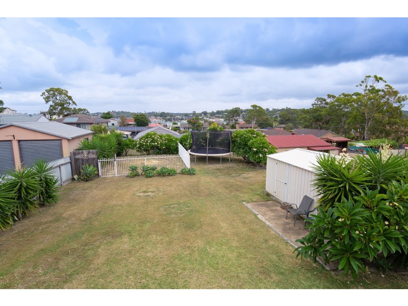 18 Carlisle Row, Fishing Point NSW 2283