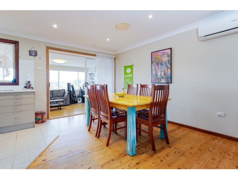 18 Carlisle Row, Fishing Point NSW 2283